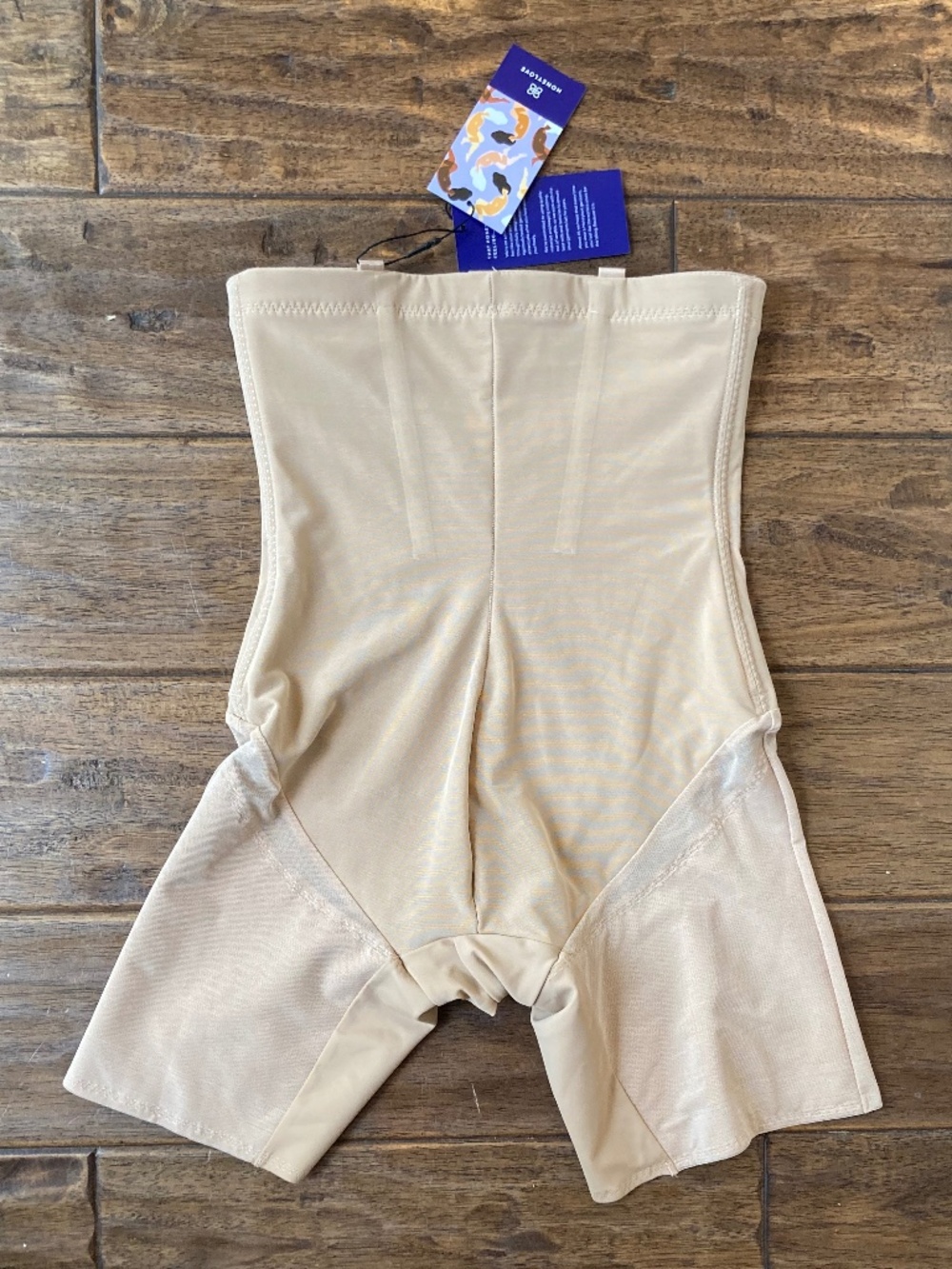 HoneyLove SculptWear SuperPower Short Womens Small Sand Shapewear Sculpting - Picture 3 of 6